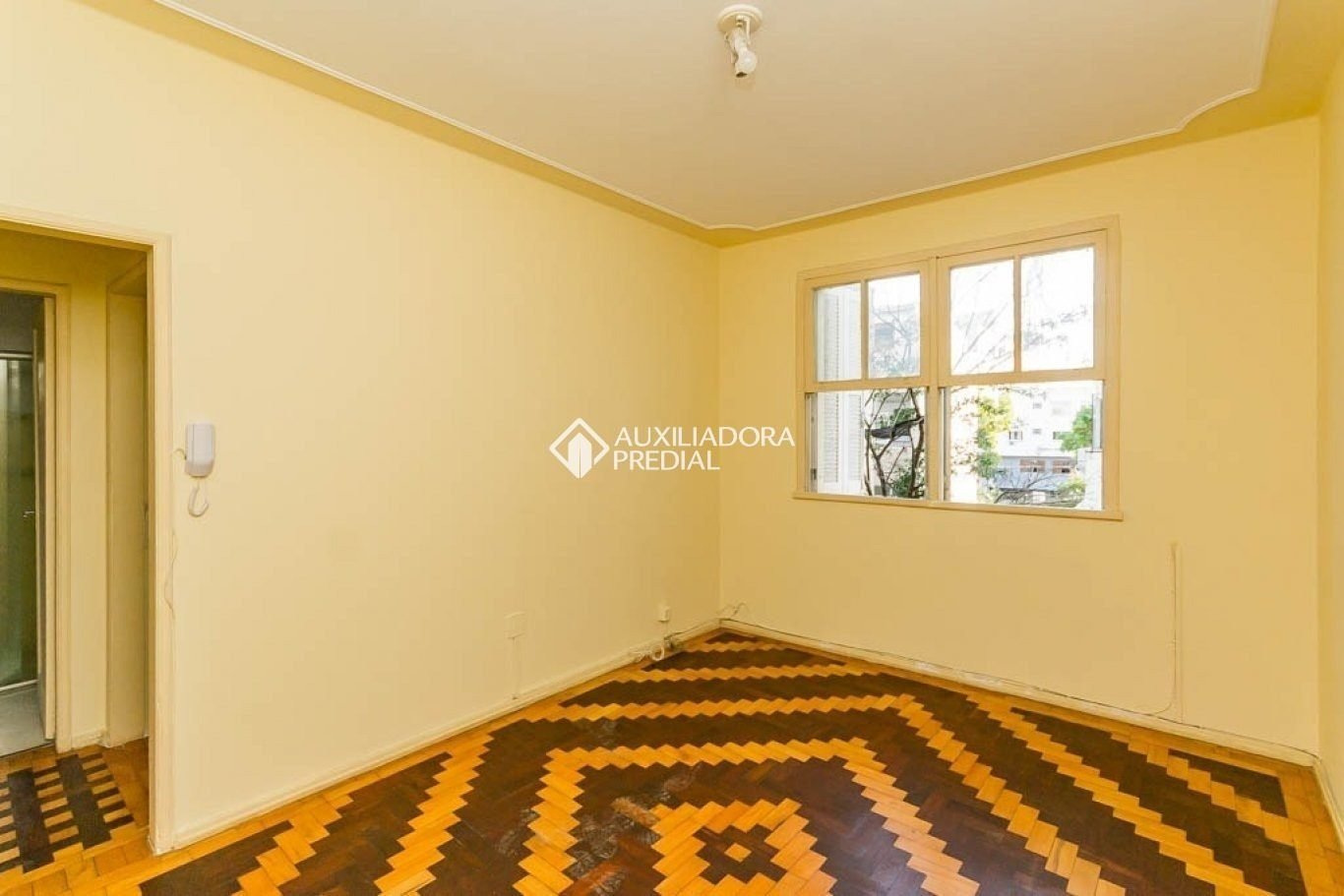 Apartamento com 1 quarto e 44m² à venda em Menino Deus, Porto Alegre.