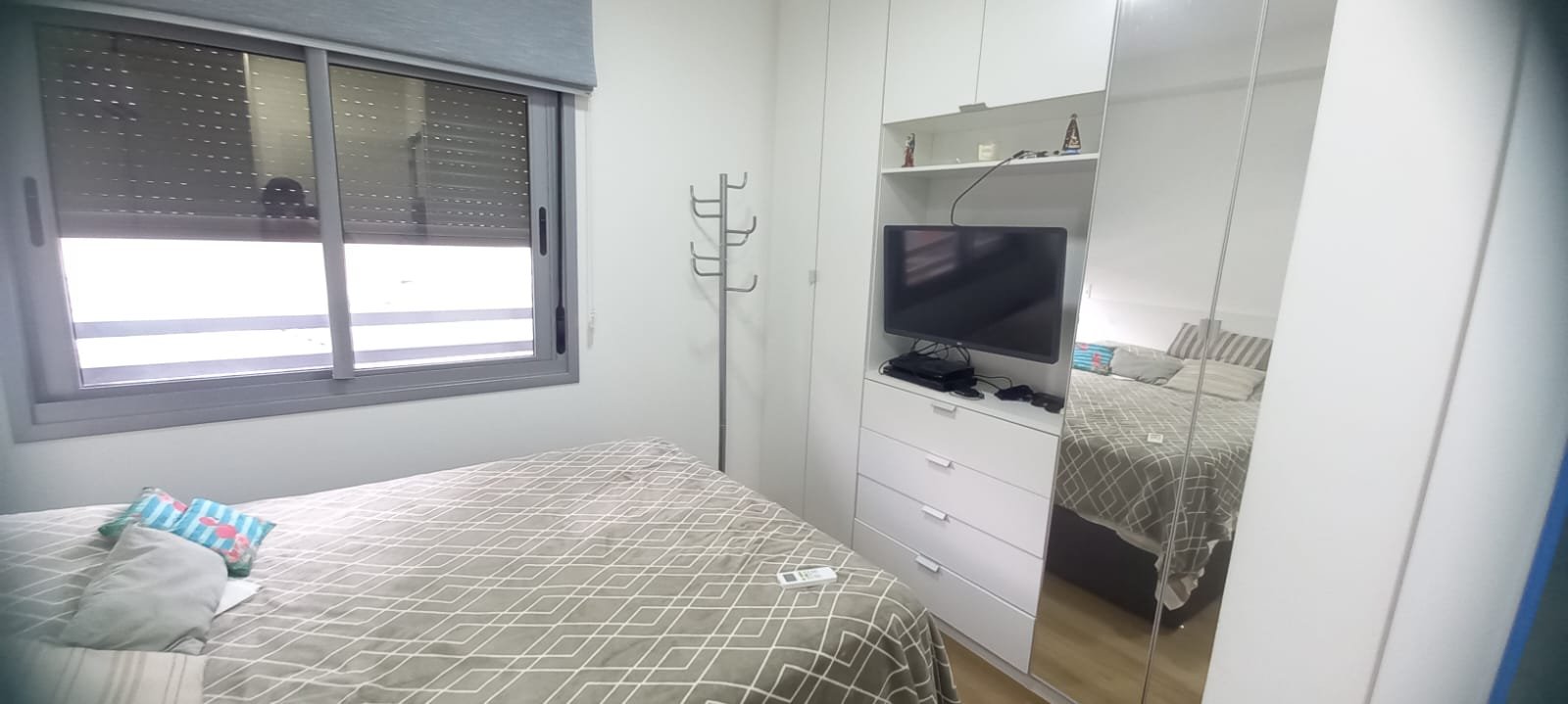 APARTAMENTO 1 QUARTO, MOBILIADO, BOX ESCRITURADO E COBERTO, ELEVADOR, ACESSIBILIADADE, PRÓXIMO AO SHOPPING PRAIA DE BELAS — foto 2