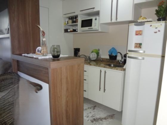 APARTAMENTO 2 DORMITÓRIOS, REFORMADO À VENDA NO THE SUN - TRISTEZA — foto 2