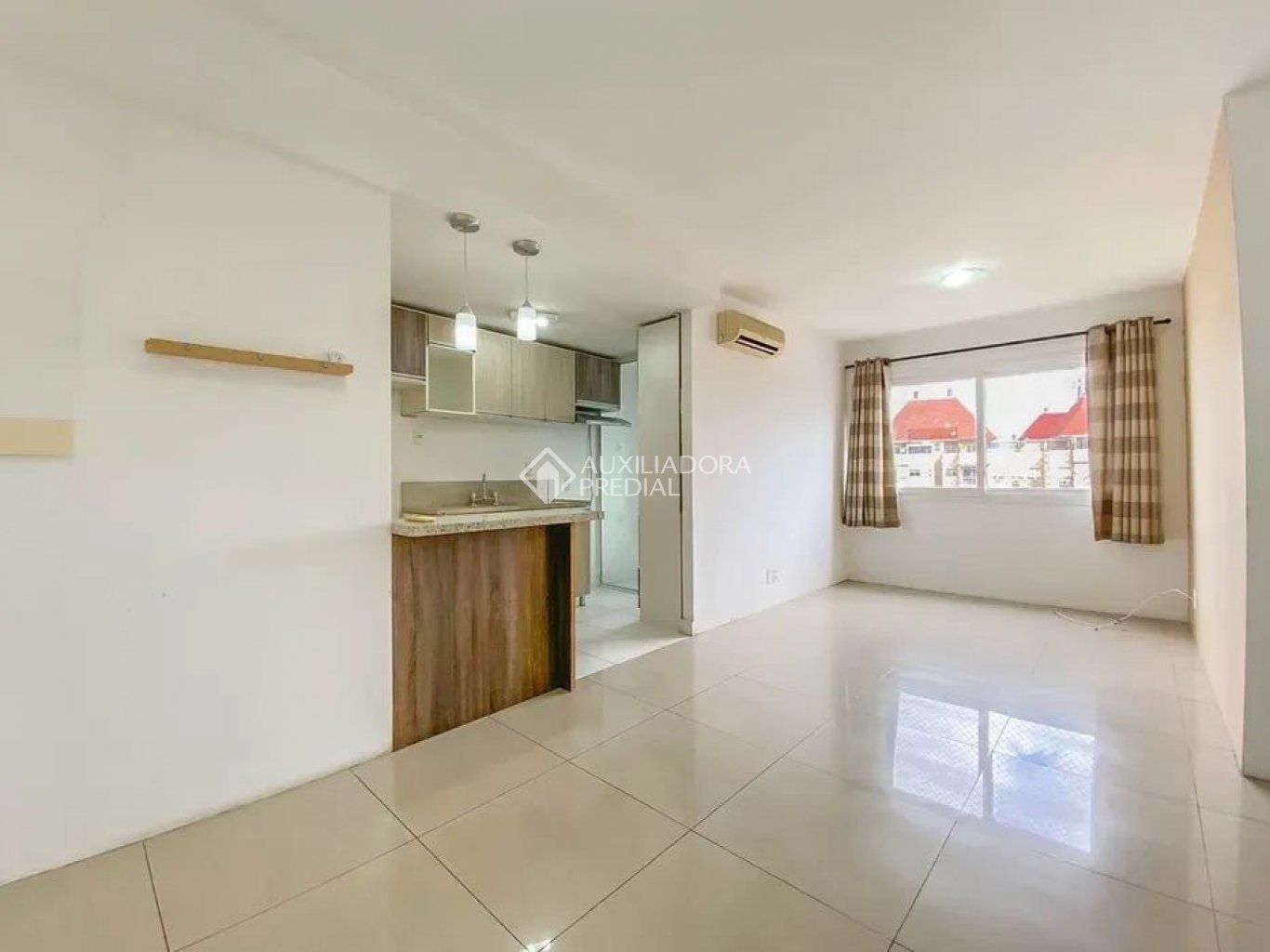 APARTAMENTO 2 QUARTOS, SUÍTE, CHURRASQUEIRA, VAGA COBERTA E INFRA-ESTRUTURA