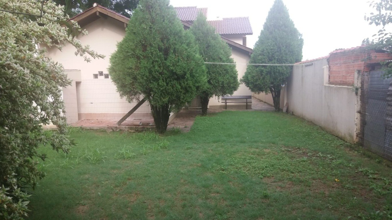 CASA 03 QUARTOS COM PÁTIO NOSSA SENHORA DAS GRAÇAS CANOAS — foto 2