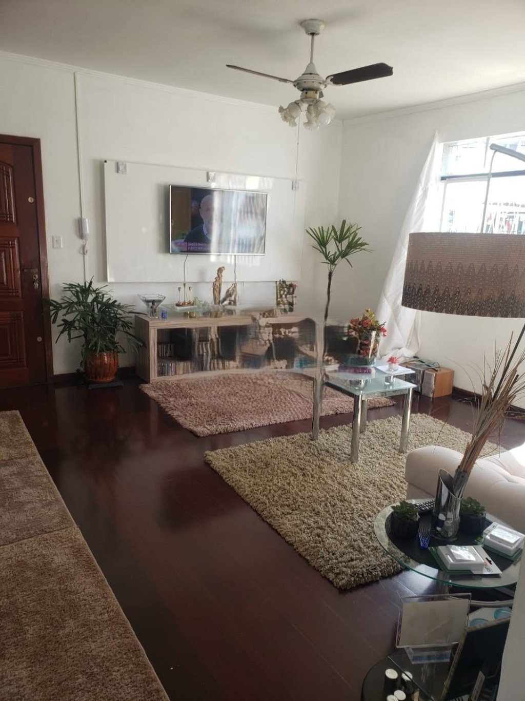 OPORTUNIDADE! APARTAMENTO 2 QUARTOS, CENTRO DE CANOAS, SEMI-MOBILIADO E ESPAÇOSO.